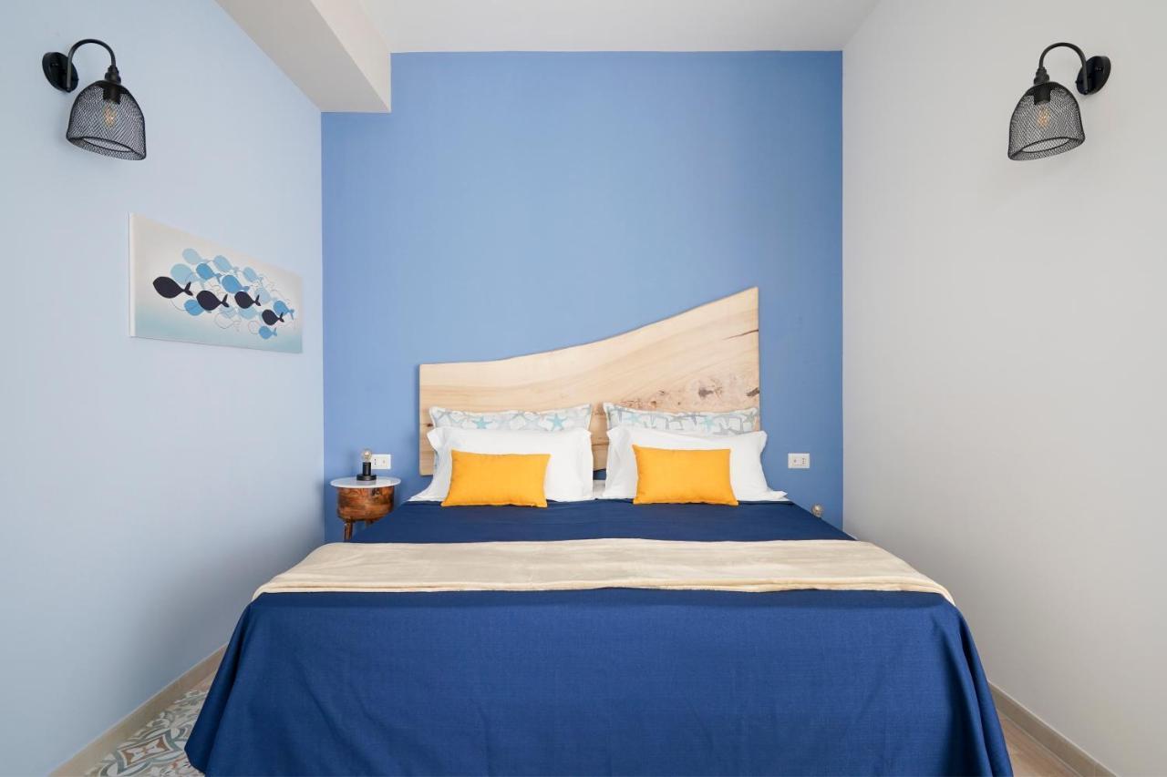 Mediterranea Apartment- Central Station - Free Wifi&Netflix Бари Экстерьер фото