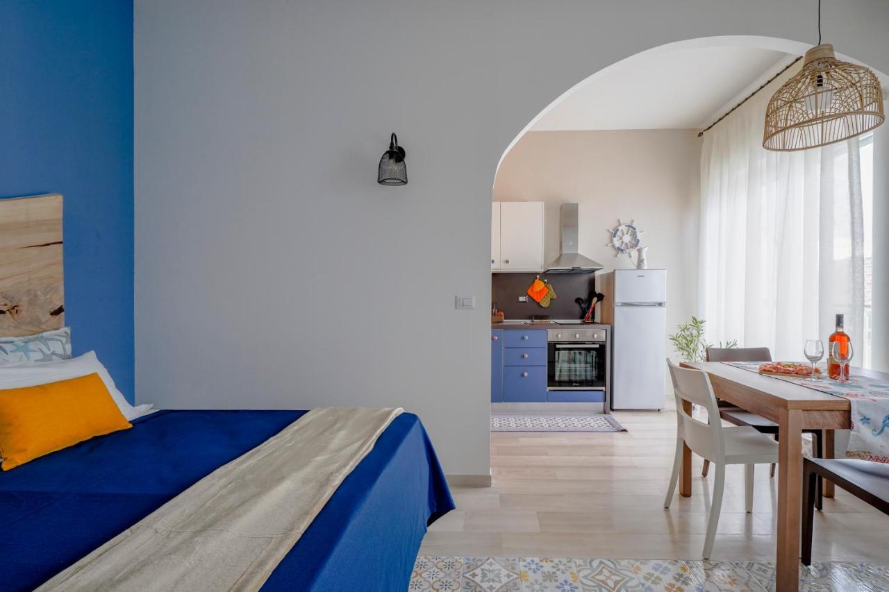 Mediterranea Apartment- Central Station - Free Wifi&Netflix Бари Экстерьер фото