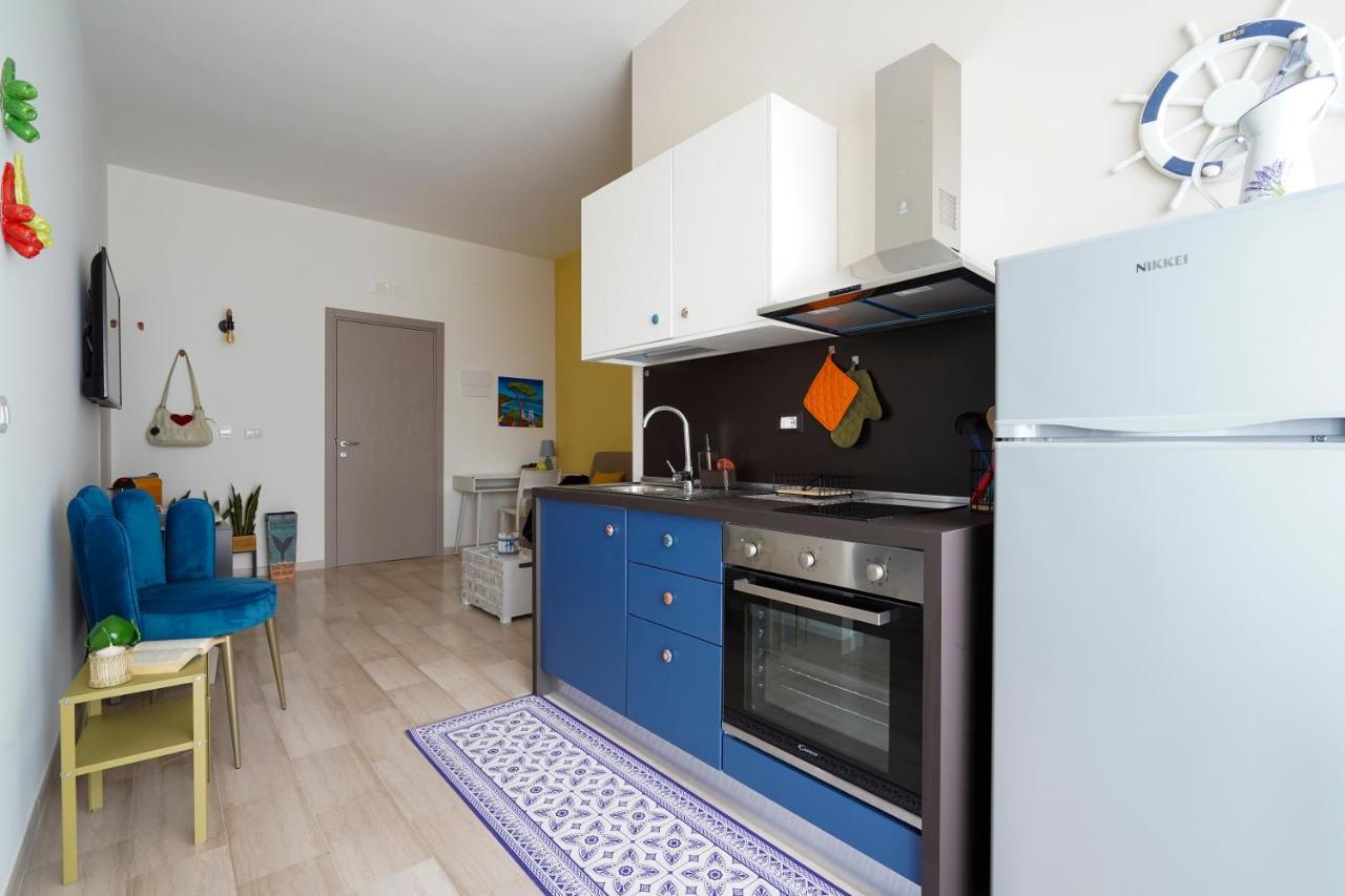 Mediterranea Apartment- Central Station - Free Wifi&Netflix Бари Экстерьер фото