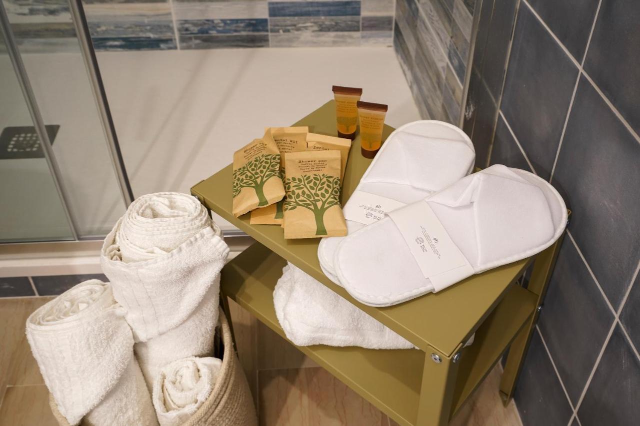 Mediterranea Apartment- Central Station - Free Wifi&Netflix Бари Экстерьер фото