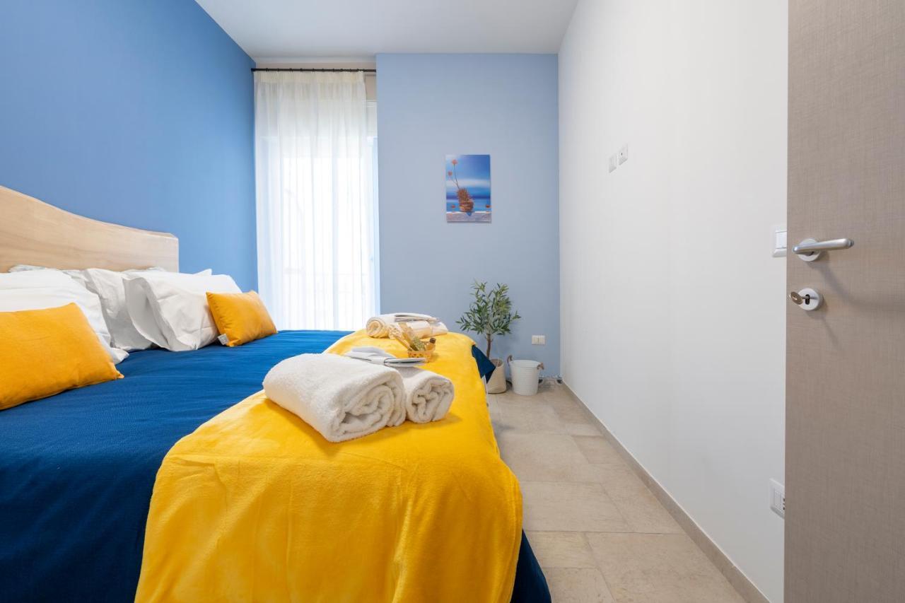 Mediterranea Apartment- Central Station - Free Wifi&Netflix Бари Экстерьер фото